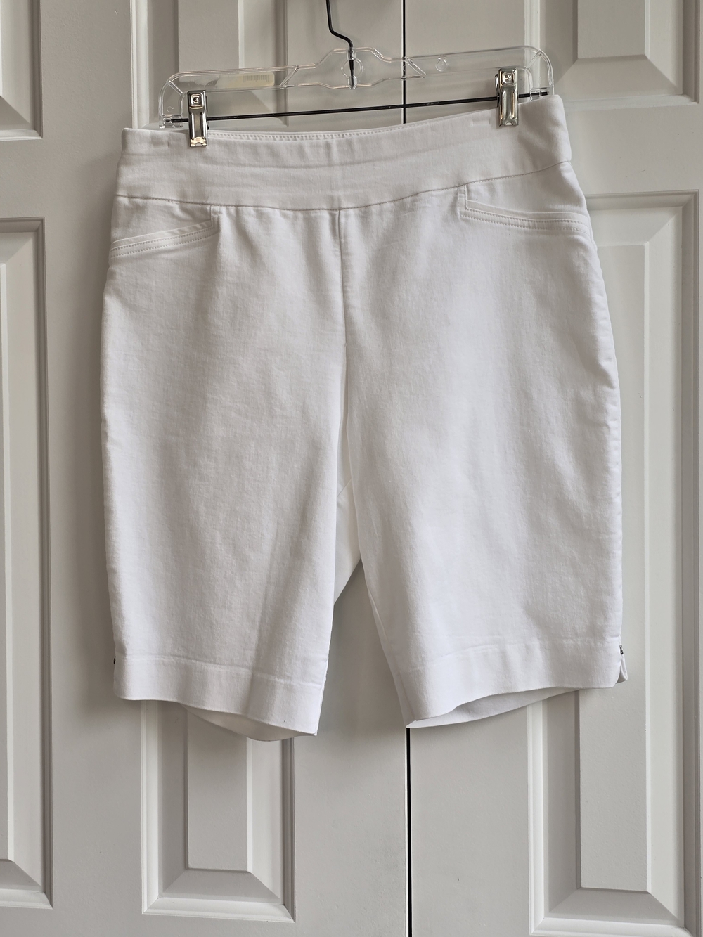 Croft & Barrow Effortless Stretch White Women's  Bermuda Shorts